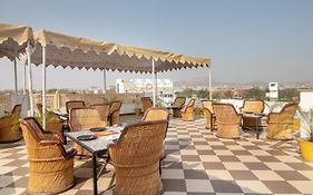 Treebo Megh Niwas, 2 Km From Umaid Bhawan Palace